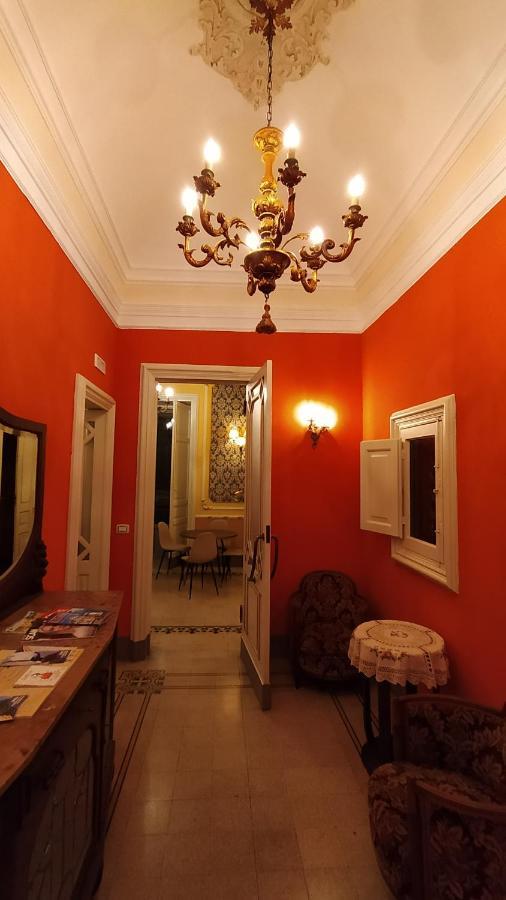 Palazzo Arcidiacono - Luxury Holidays คาตาเนีย ภายนอก รูปภาพ